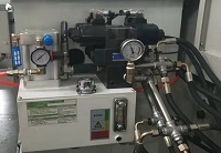 大型鑄造廠氣動液壓站現(xiàn)場